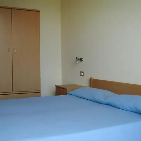 Lovely In With Wifi Apartament Ricadi